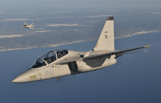 Britaniya köhnəlmiş Hawk təyyarələrini italyan istehsalı M-346 ilə əvəzləməyi planlaşdırır