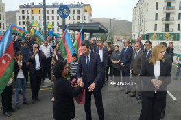 Növbəti köç karvanı Ağdərənin Suqovuşan kəndinə çatıb, mənzillərin açarları təqdim edilib- FOTO  - YENİLƏNİB-1  - VİDEO 
