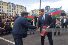 Növbəti köç karvanı Ağdərənin Suqovuşan kəndinə çatıb, mənzillərin açarları təqdim edilib- FOTO  - YENİLƏNİB-1  - VİDEO 