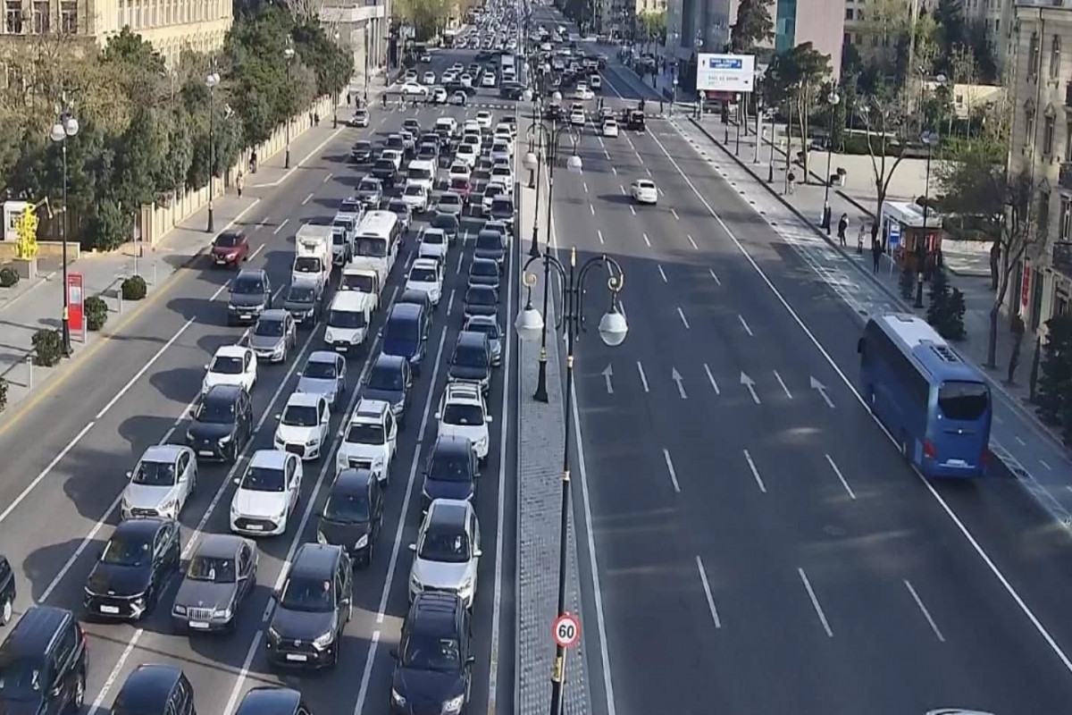 Bakıda bu yollarda sıxlıq var - SİYAHI 