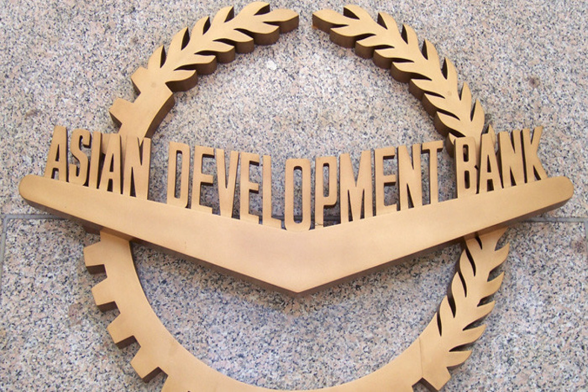 ADB: Neftin qiyməti azalsa da, 2025-2026-cı illərdə 70 dollardan yuxarı olacaq
