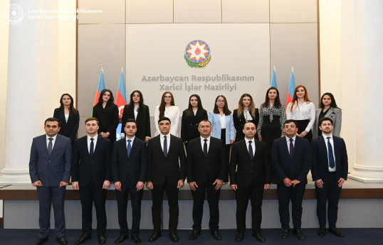 Daimi diplomatik xidmətə qəbul olunmuş əməkdaşların ilk andiçmə mərasimi keçirilib
