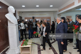 Soyqırımı və Qərbi Azərbaycan həqiqətləri mövzusunda panel iclas keçirilib - FOTO 