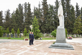 Nazir müavini Kürdəmirdə tədris prosesi ilə tanış olub