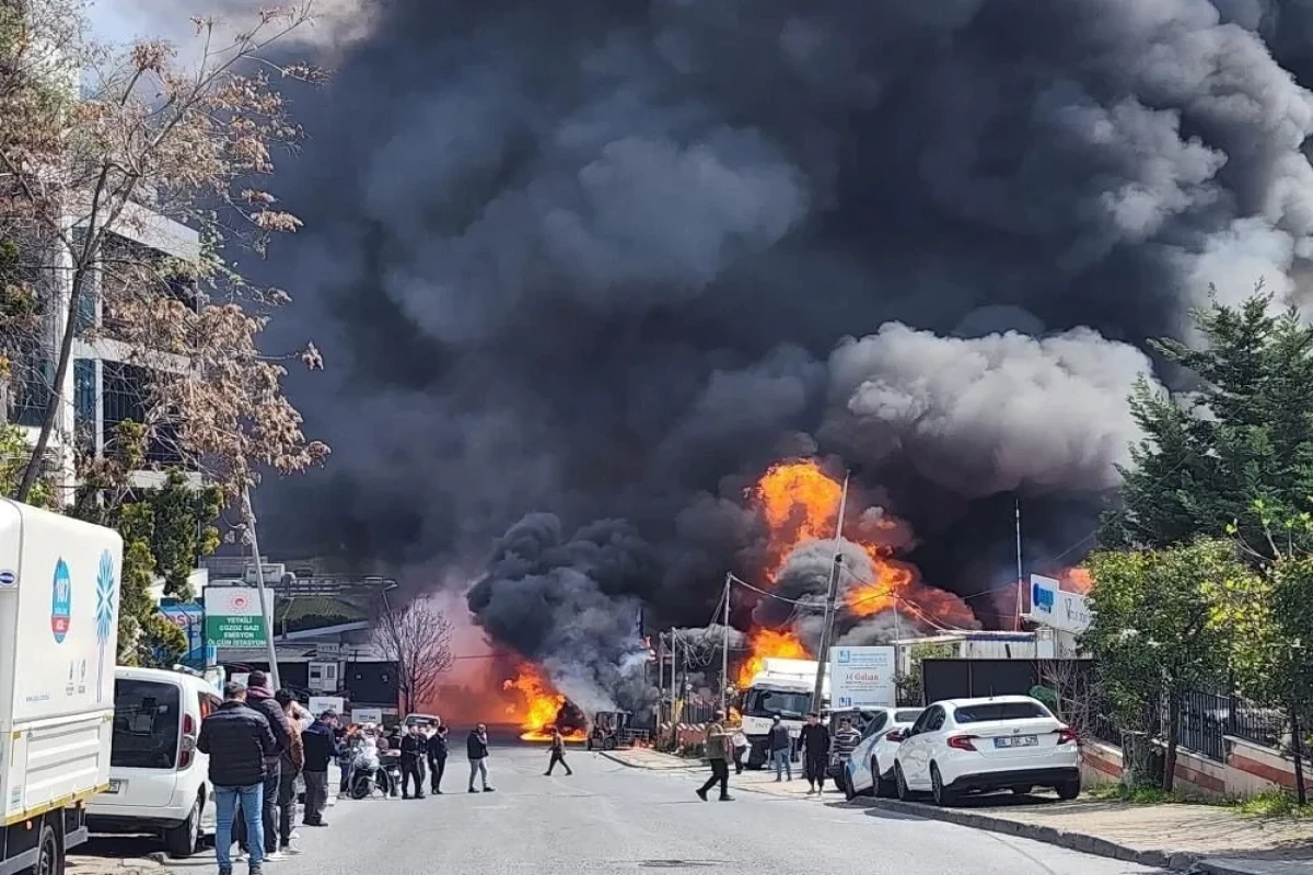İstanbuldakı kimyəvi maddələr anbarında yanğın olub - FOTO  - VİDEO 