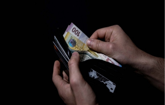 Azərbaycanda orta aylıq əmək haqqı 10%-dən çox artıb