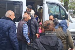 Növbəti köç karvanı Ağdərənin Həsənriz kəndinə çatıb, mənzillərin açarları təqdim edilib  - FOTO  - YENİLƏNİB-1  - VİDEO 