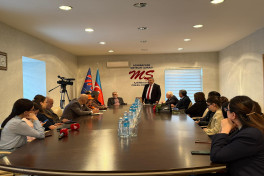 Mətbuat Şurasında İlqar Əlfioğlunun 70 illik yubileyi ilə bağlı toplantı keçirilib