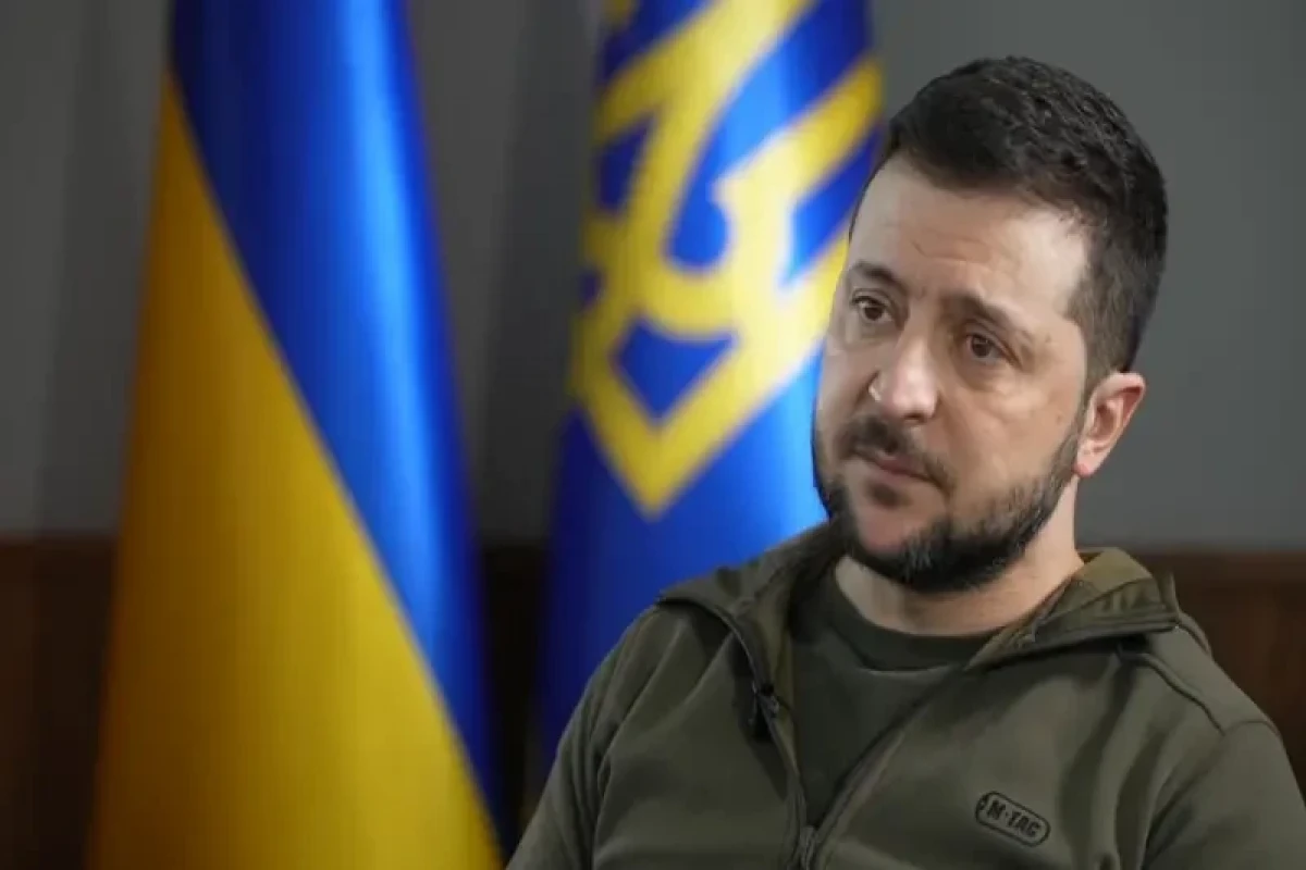 Zelenski: Müharibədə 100 min ukraynalı hərbçi, 13 min mülki şəxs həlak olub