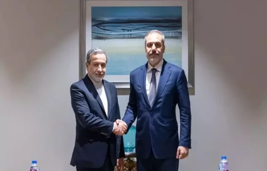 Abbas Araqçi və Hakan Fidan