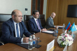 Əhməd İsmayılov Qazaxıstanının mədəniyyət və informasiya naziri ilə görüşüb