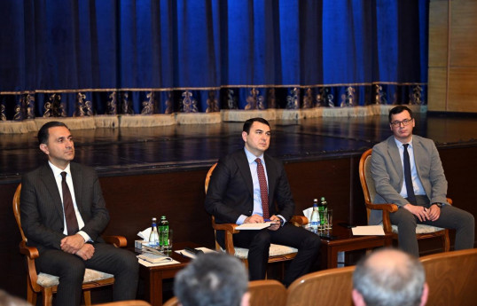 Mədəniyyət naziri Akademik Milli Dram Teatrının kollektivi ilə görüşüb - FOTO 
