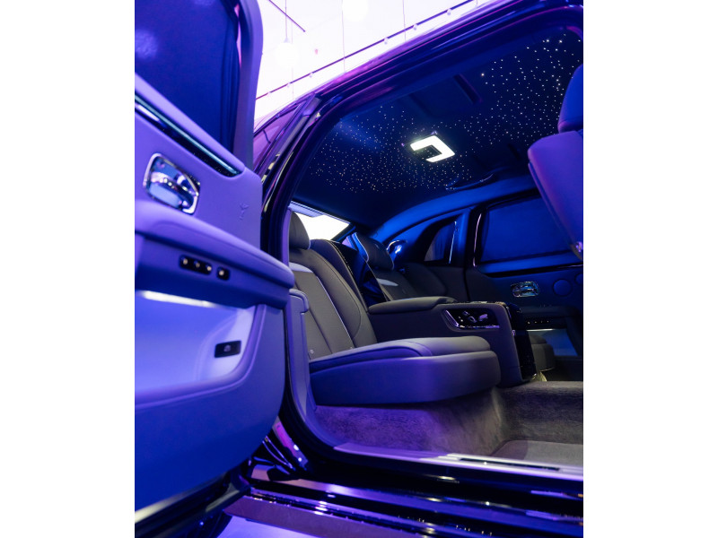 Rolls-Royce Motor Cars Baku Ghost II Seriyanın debütünü qeyd edib - FOTO 