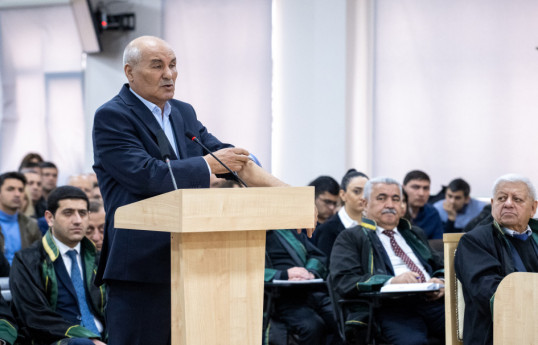Məhkəmədə zərərçəkmiş şəxs Madat Babayanı tanıyıb: O, “sən türksən” deyib məni təpiklədi