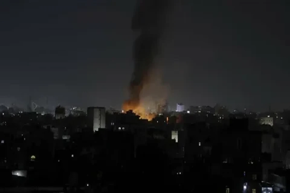 ABŞ husilərin Sənadakı mövqelərinə 21 zərbə endirib