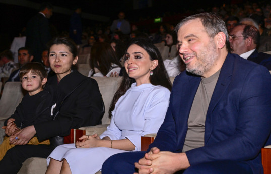 Heydər Əliyev Fondunun vitse-prezidenti Leyla Əliyeva “Zoluşka” operasının təqdimatında iştirak edib - FOTO 