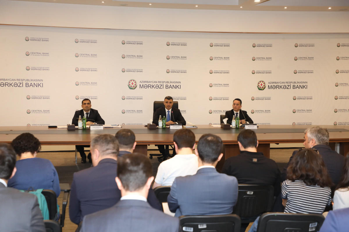 AMB sədri: Bu il neftin qiyməti 70 dollardan yuxarı olacaq