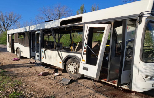 Rusiya Ukraynada sərnişin avtobusunu kamikadze dronla vurub, 9 nəfər ölüb, 30 nəfər yaralanıb