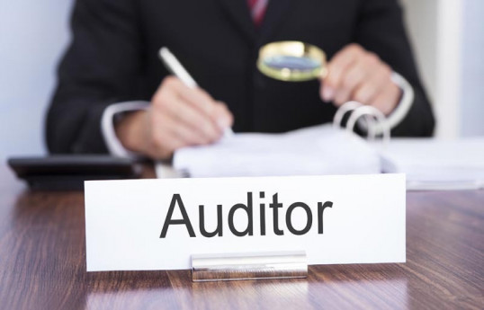 Auditorlar Palatası pozuntulara yol verən audit şirkətlərinin adlarını açıqlayıb
