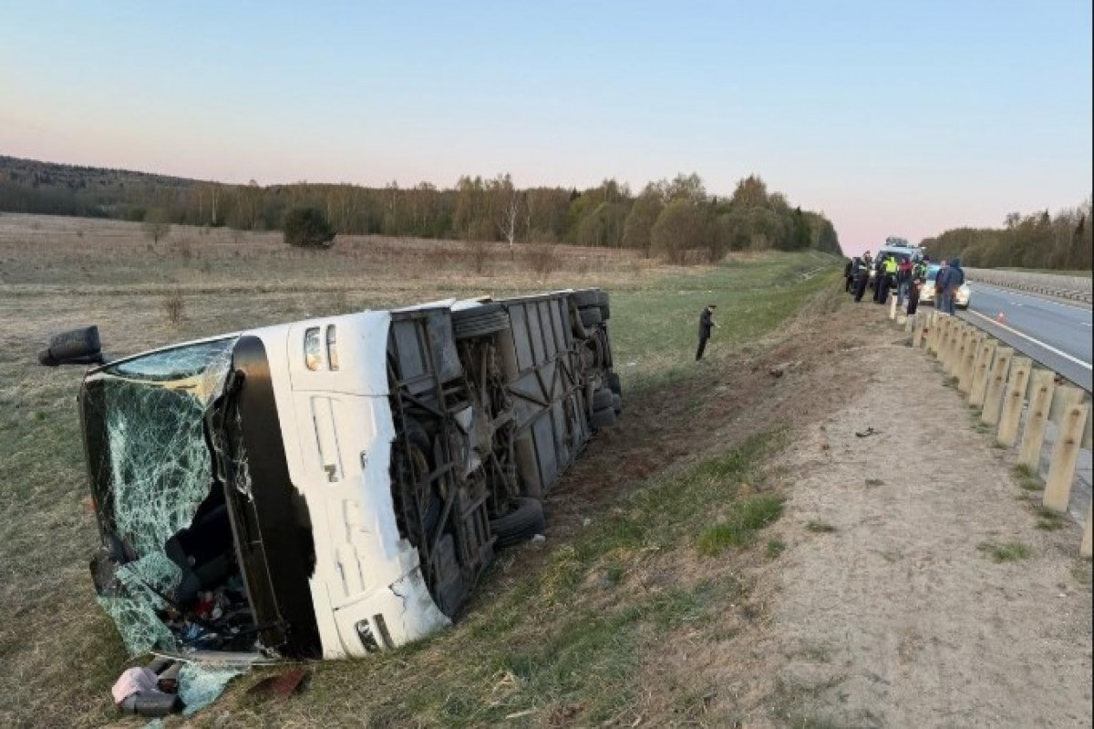 Rusiyada avtobus aşıb, 35 nəfər xəsarət alıb