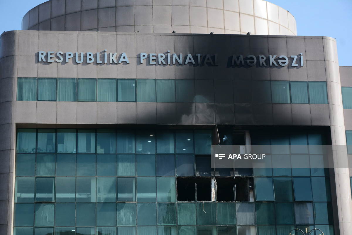 Perinatal Mərkəzdə 7 körpənin öldüyü yanğınla bağlı məhkəmədə zərərçəkənlər ifadə verib