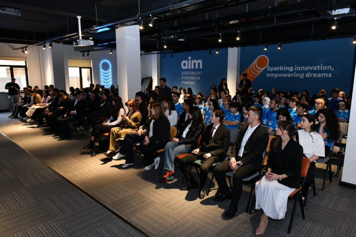 RİNN-in dəstəyi ilə “INNOSUMMIT” infosessiyası keçirilib