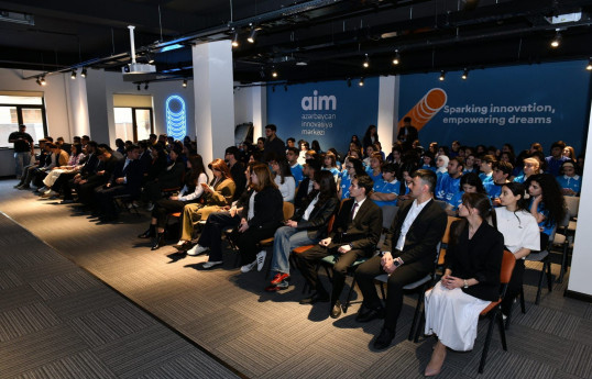 RİNN-in dəstəyi ilə “INNOSUMMIT” infosessiyası keçirilib