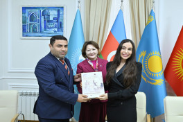 Leyla Əliyeva və Arzu Əliyeva Türk Mədəniyyəti və İrsi Fondunu ziyarət ediblər - FOTO 