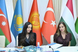 Leyla Əliyeva və Arzu Əliyeva Türk Mədəniyyəti və İrsi Fondunu ziyarət ediblər - FOTO 