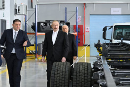Prezident İlham Əliyev Sumqayıt Kimya Sənaye Parkında bir sıra müəssisələrin açılışını edib - FOTO 