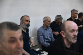 Ermənistan ordusunun hücumları nəticəsində zərər çəkmiş şəxslər məhkəmədə ifadə veriblər