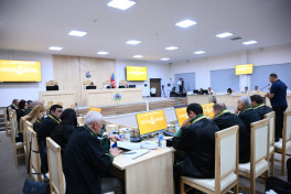 Ermənistan ordusunun hücumları nəticəsində zərər çəkmiş şəxslər məhkəmədə ifadə veriblər