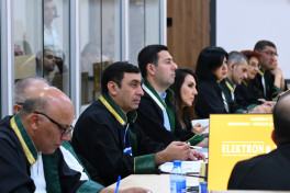 Ermənistan ordusunun hücumları nəticəsində zərər çəkmiş şəxslər məhkəmədə ifadə veriblər