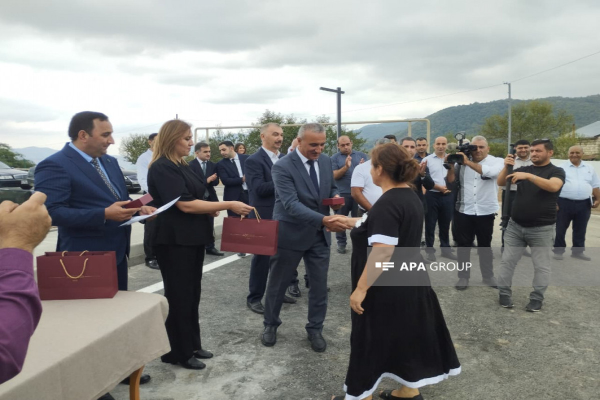İlk köç karvanı Ağdərənin Kolatağ kəndinə çatıb, açarlar təqdim olunub- FOTO  - YENİLƏNİB-1  - VİDEO 