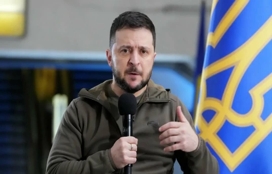 Zelenski Ukraynada seçkilərin keçirilməsi üçün şərtləri açıqlayıb