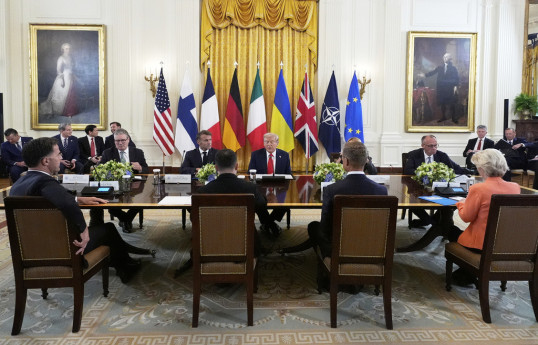 Donald Tramp Vaşinqtonda Avropa liderləri ilə görüş keçirir - FOTO 