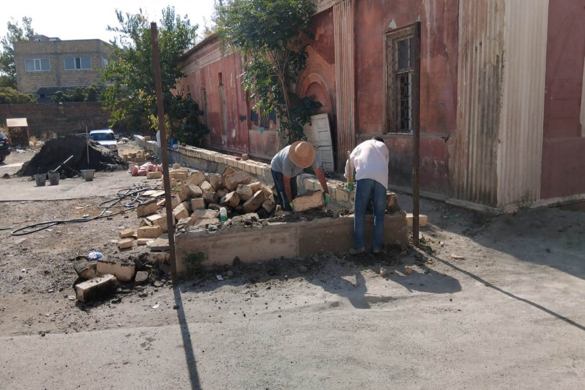 Gəncə Dövlət Filarmoniyasının Kamera zalının ərazisində qanunsuz tikintilərin qarşısı alınıb