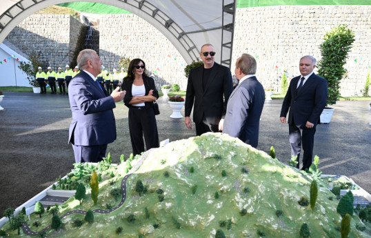 Prezident və birinci xanım Toğanalı-Kəlbəcər-İstisu avtomobil yolunda görülən işlərlə tanış olublar - YENİLƏNİB 