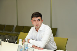 Mürsəl İbrahimov Qaxda vətəndaşları qəbul edib