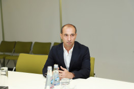 Mürsəl İbrahimov Qaxda vətəndaşları qəbul edib