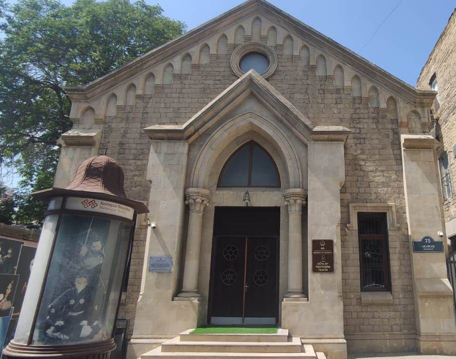 1200-dən artıq abidəyə məlumat lövhəsi quraşdırılacaq