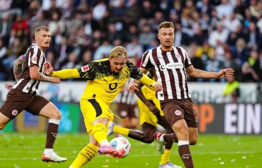“Borussiya Dortmund” səfərdə heç-heçə edib