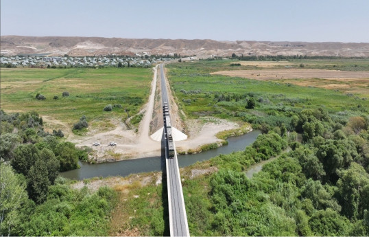 Horadiz-Ağbənd dəmir yolu xəttinin tikinti-quraşdırma işlərinin 67%-i yekunlaşıb