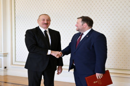 Prezident İlham Əliyev Britaniyanın dövlət nazirini qəbul edib