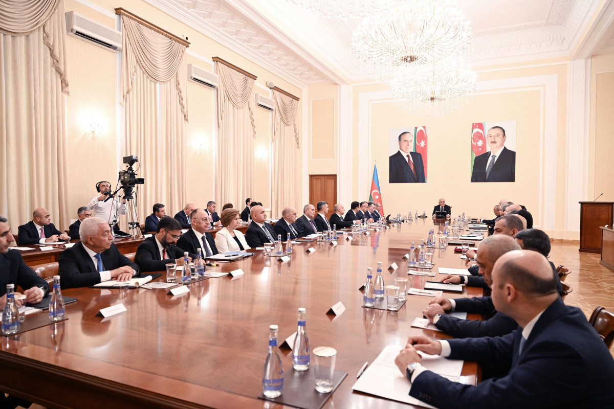 Baş nazir: Naxçıvana quru yolla maneəsiz keçid tələbi Ermənistan tərəfindən qəbul edildi