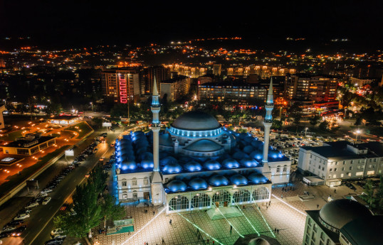Dağıstanda insanlar zəlzələdən qorxaraq küçələrə axışıb