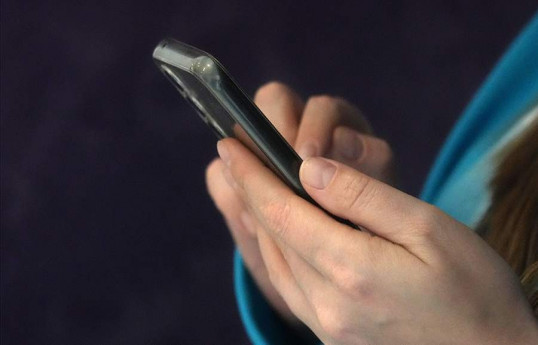 Cənubi Koreyada sinif otaqlarında mobil telefondan istifadə qadağan edilib