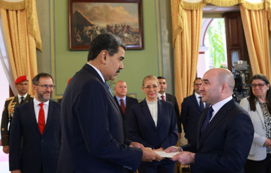 Azərbaycan səfiri etimadnaməsini Nikolas Maduroya təqdim edib