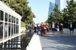 Türkiyənin Zəfər Bayramı münasibətilə Bakıda Türk şəhidliyi ziyarət edilib - FOTO 