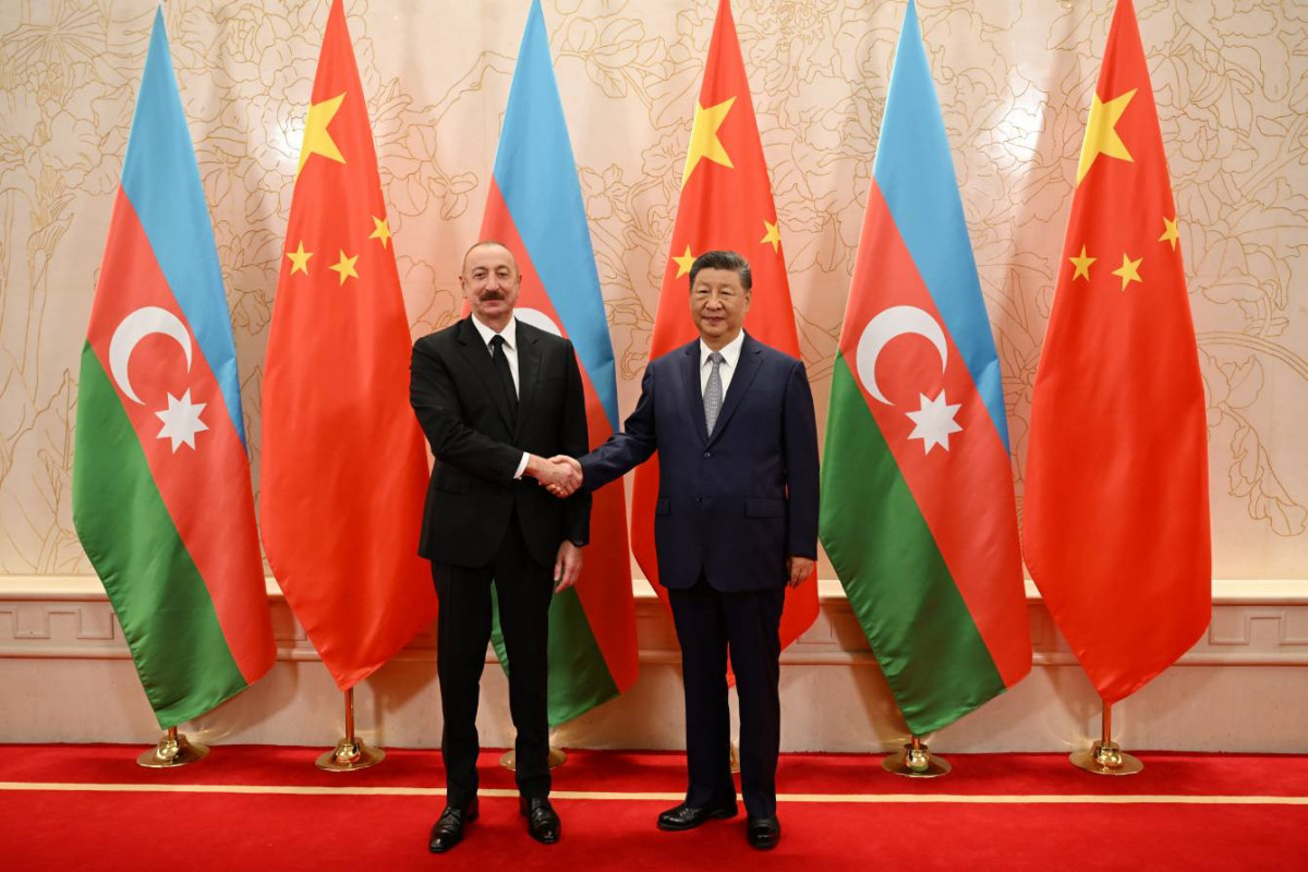 Prezident İlham Əliyevin Si Cinpin ilə görüşü keçirilib - YENİLƏNİB 2 